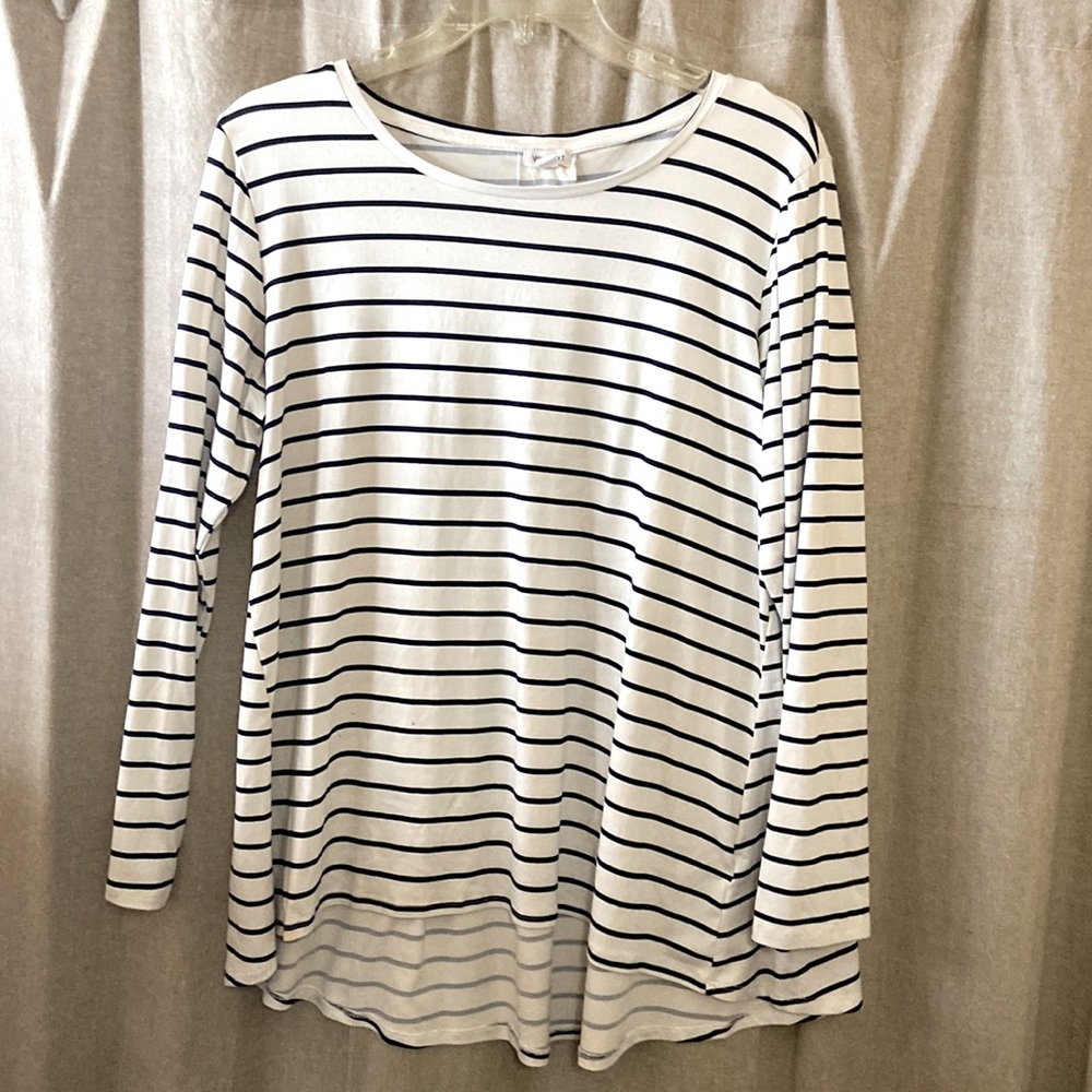 Wide neck high low tunic